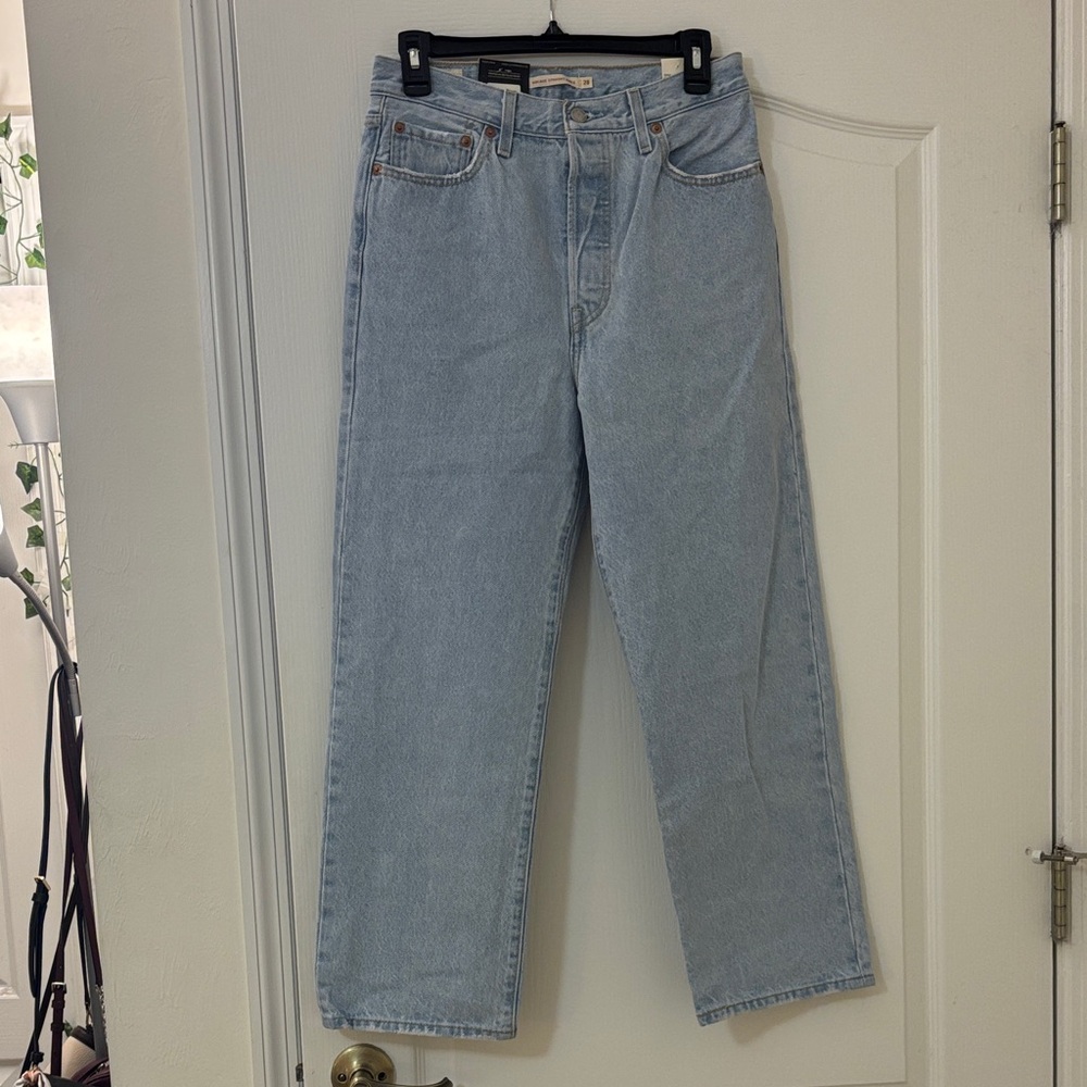 Levi's Ribcage Ankle Jeans in Light Blue